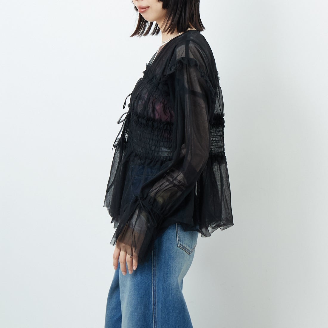 MAISON SPECIAL [メゾンスペシャル] 2WAYフリルギャザーチュールトップス [21252315707] BLK &&モデル身長：162cm 着用サイズ：F&&