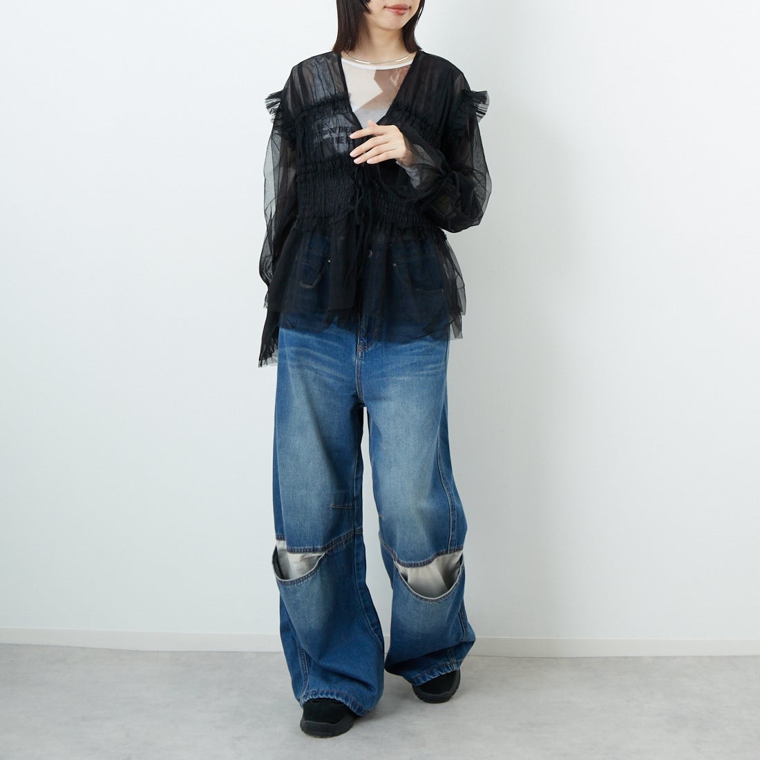 MAISON SPECIAL [メゾンスペシャル] 2WAYフリルギャザーチュールトップス [21252315707] BLK &&モデル身長：162cm 着用サイズ：F&&
