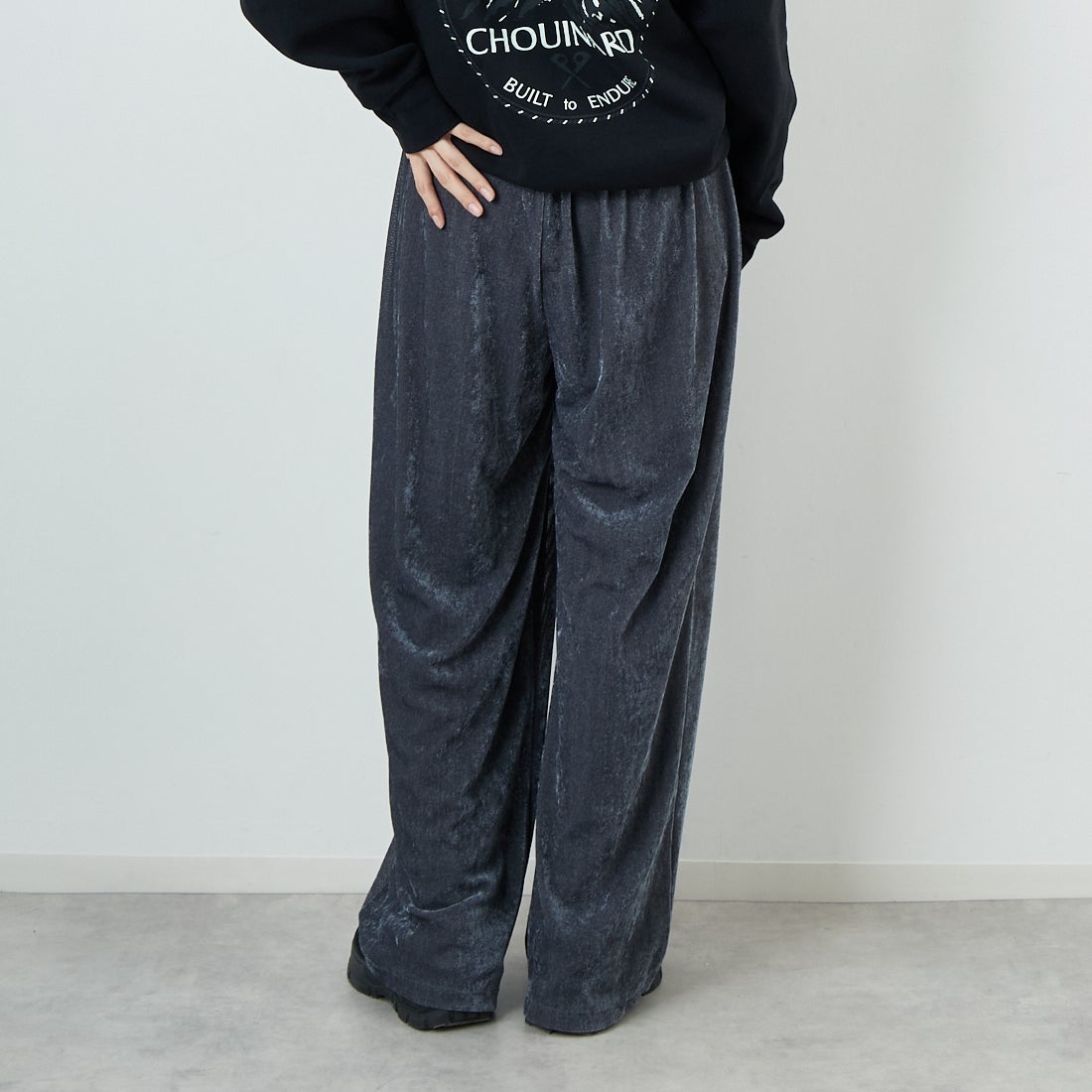 CHIGNON [シニヨン] ベロアメッシュパンツ [3754-053KK] GRAY &&モデル身長：162cm 着用サイズ：F&&