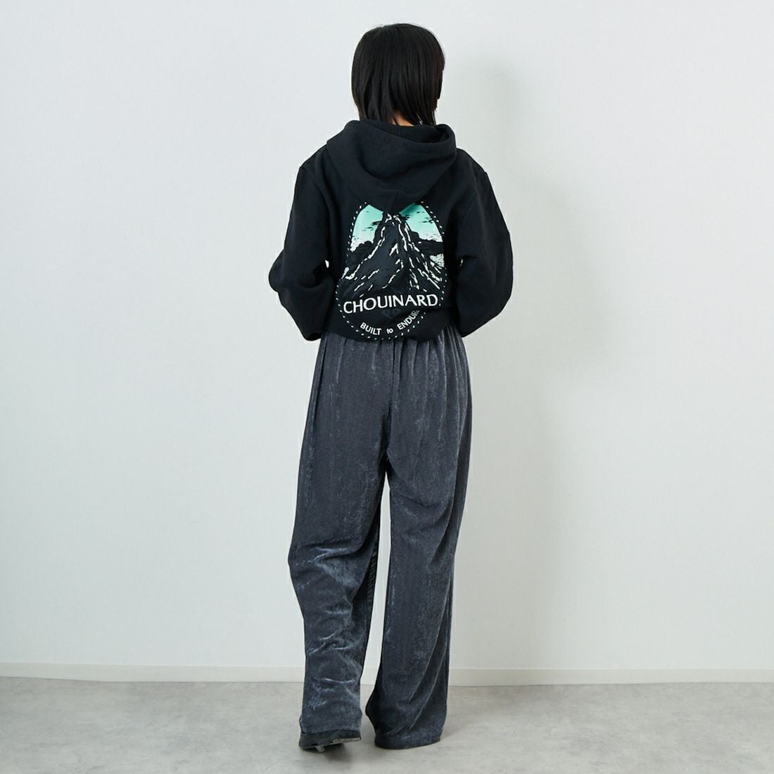 CHIGNON [シニヨン] ベロアメッシュパンツ [3754-053KK] GRAY &&モデル身長：162cm 着用サイズ：F&&