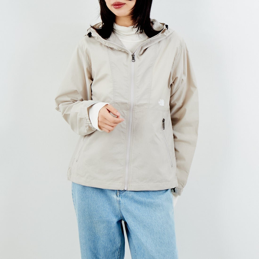THE NORTH FACE [ザ ノースフェイス] コンパクトジャケット [NPW72530] FI &&モデル身長：162cm 着用サイズ：M&&