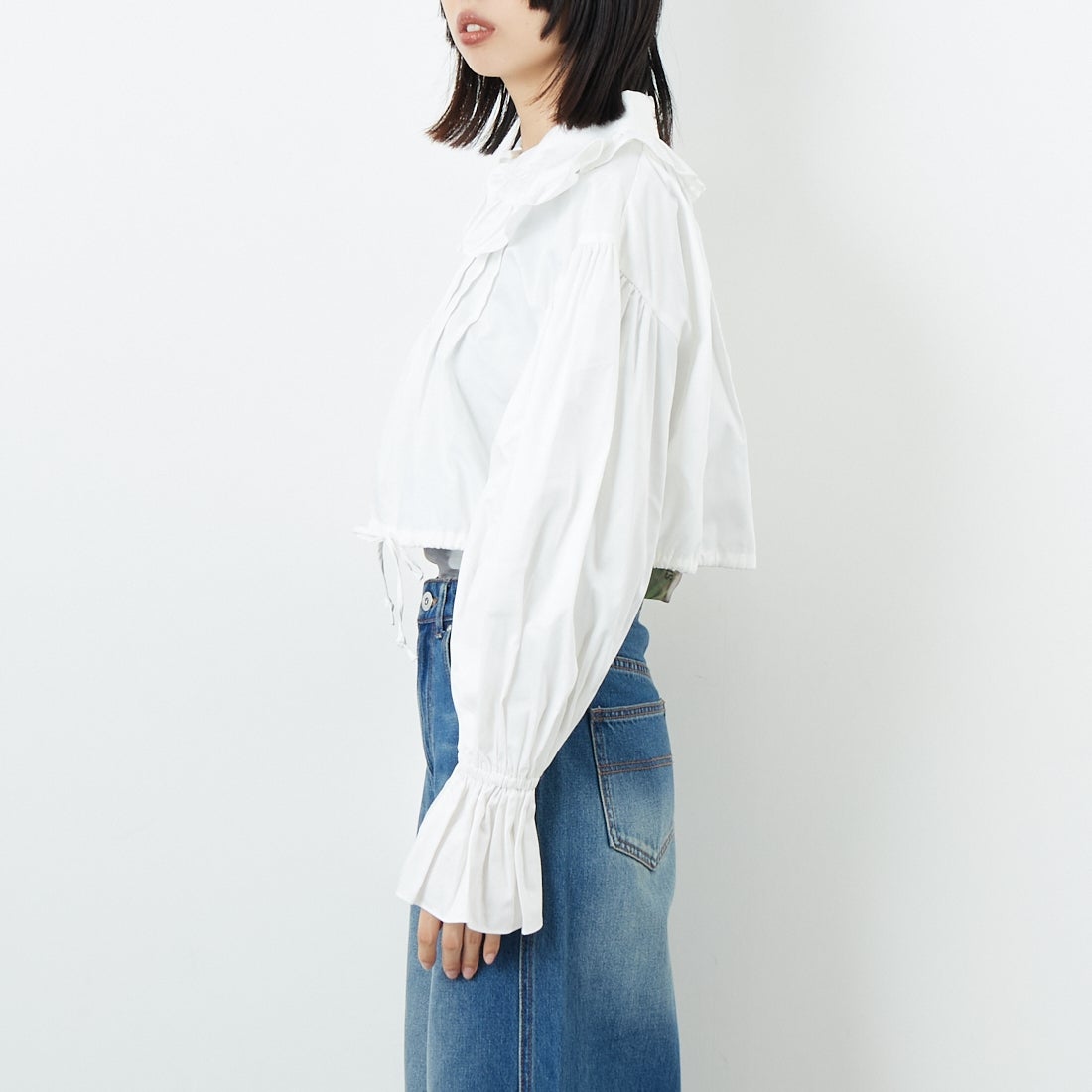 RhodolirioN [ロドリリオン] モノステッチスペンサーシャツ [RV1041] A WHITE &&モデル身長：162cm 着用サイズ：ONE SIZE&&
