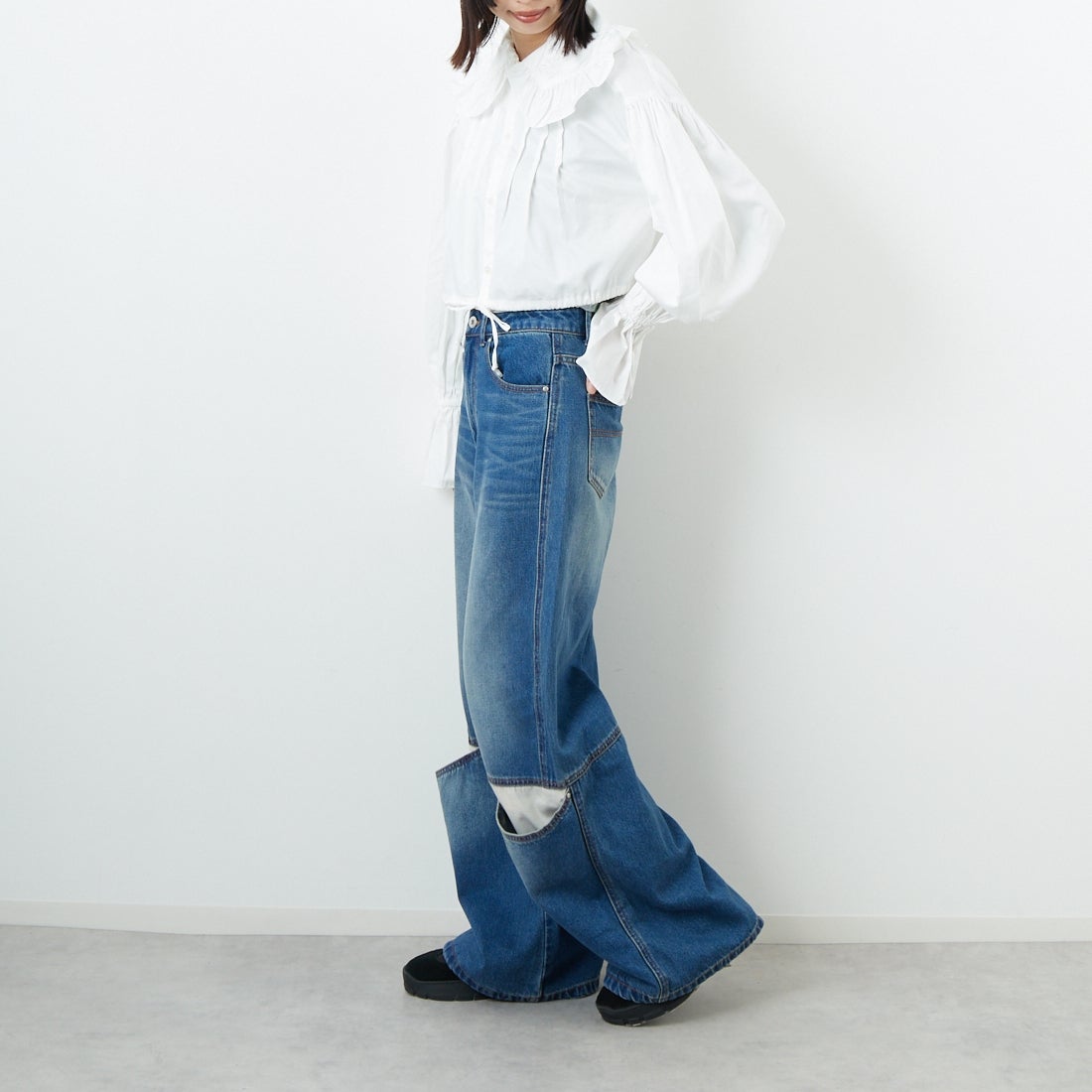RhodolirioN [ロドリリオン] モノステッチスペンサーシャツ [RV1041] A WHITE &&モデル身長：162cm 着用サイズ：ONE SIZE&&
