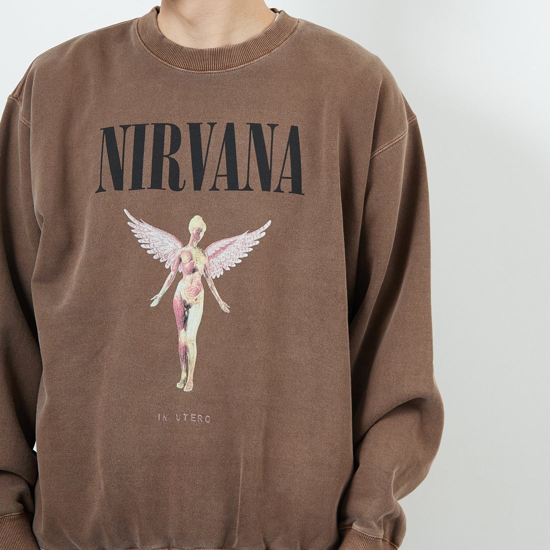 GOOD ROCK SPEED [グッドロックスピード] 別注 NIRVANA プリントスウェット [INTN-051-JF] BROWN &&モデル身長：168cm 着用サイズ：L&&