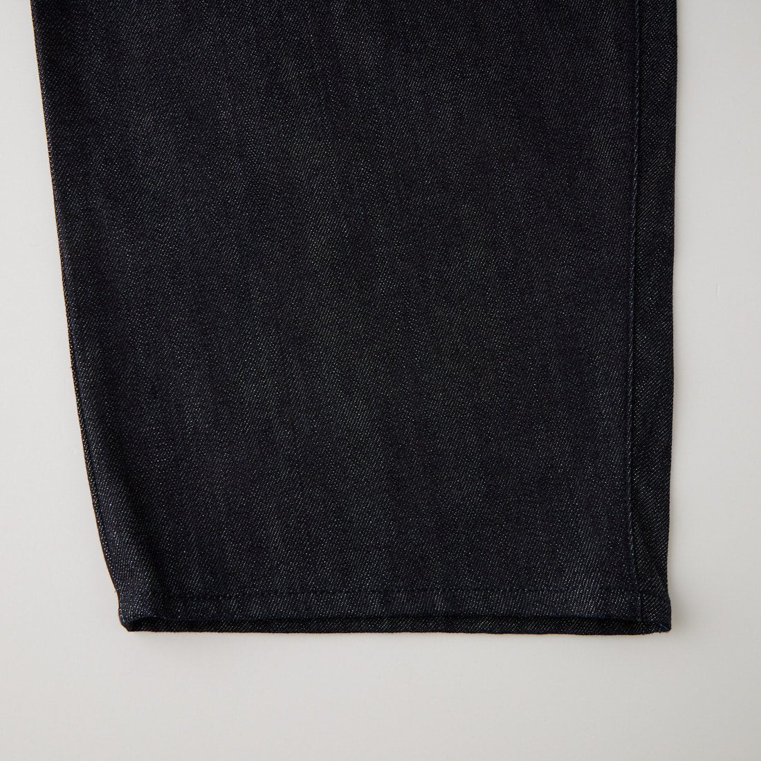 STILL BY HAND [スティルバイハンド] ディープタックワイドデニムパンツ [DN01253] NAVY