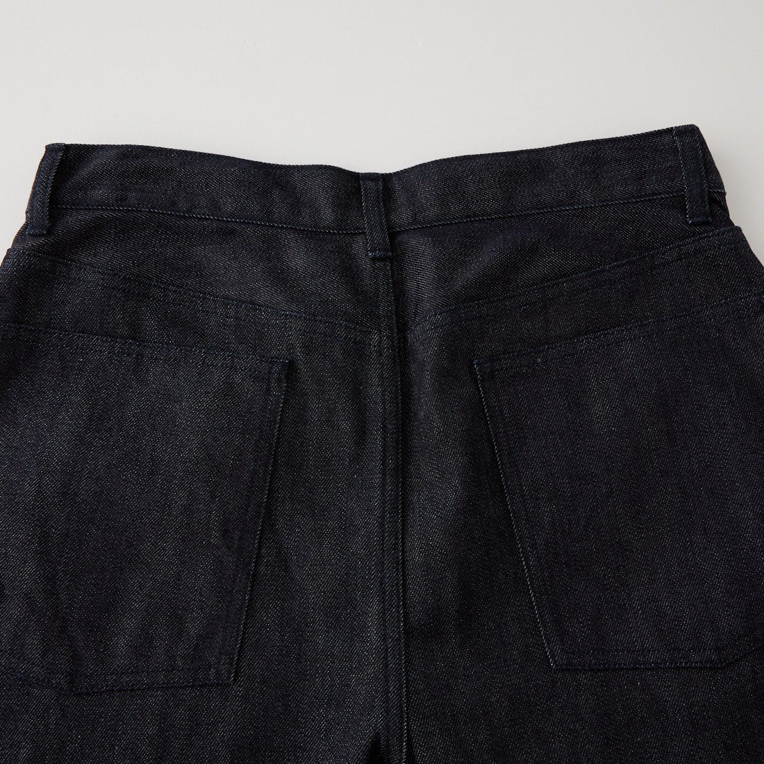 STILL BY HAND [スティルバイハンド] ディープタックワイドデニムパンツ [DN01253] NAVY