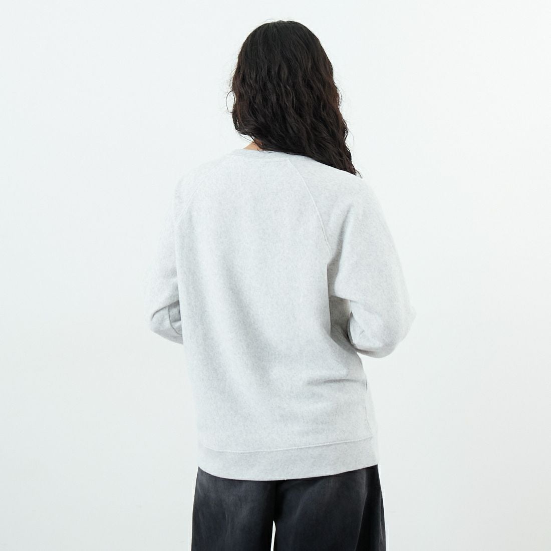 Sporty&Rich [スポ0ーティアンドリッチ] カリフォルニアエンブレム ソフトクルーネックスウェット [ST082625508] H.GRAY &&モデル身長：162cm 着用サイズ：S&&