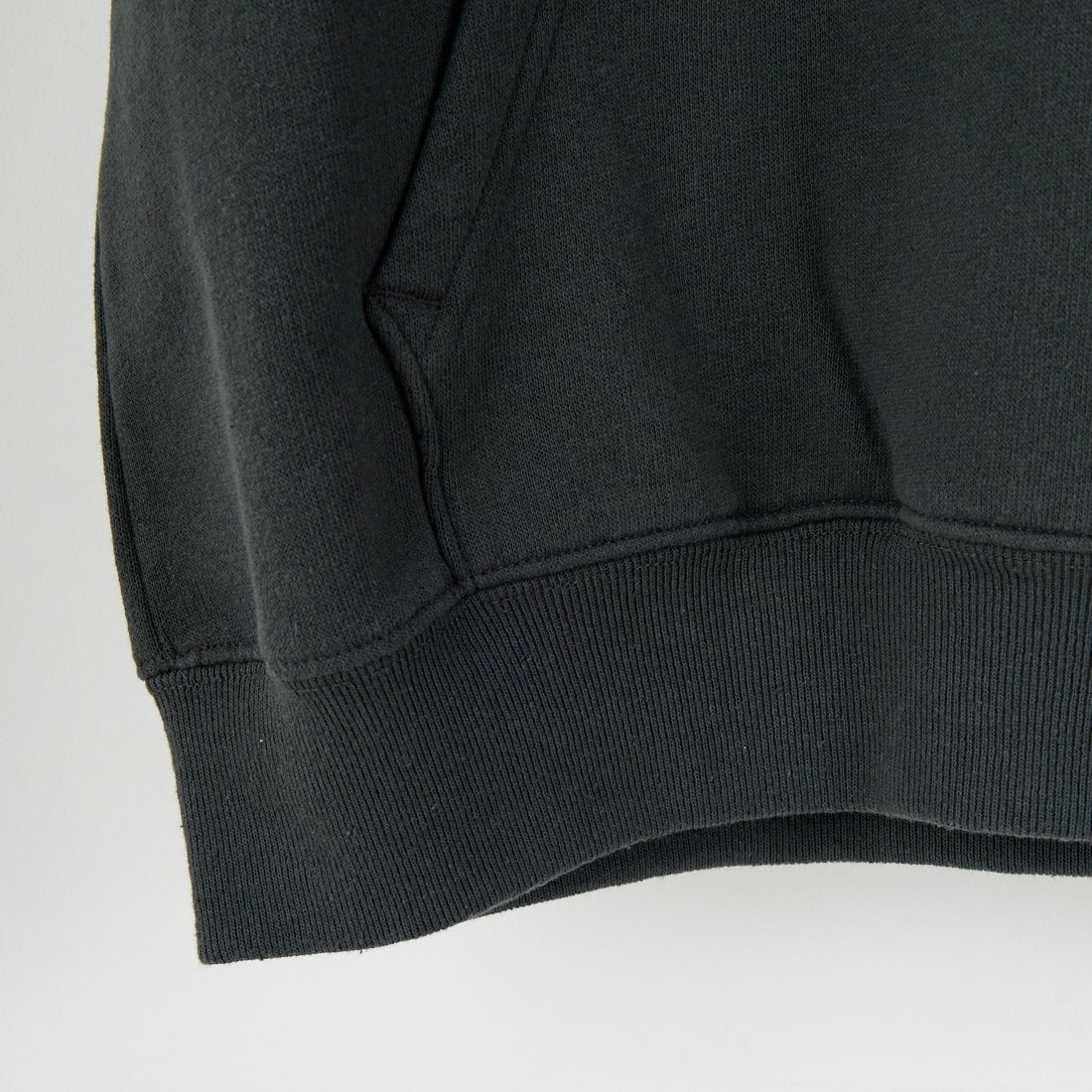 Sporty&Rich [スポーティアンドリッチ] Health is Wealth ソフトフーディ [ST084625300] FADED BLAC