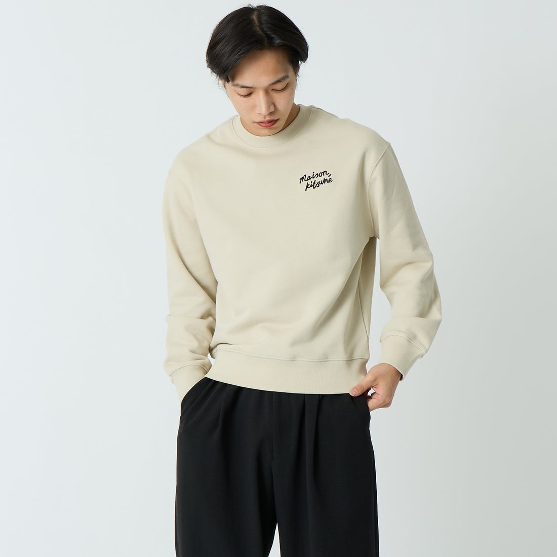 MAISON KITSUNE [メゾン キツネ] ハンドライティング コンフォートスウェット [MM00315KM0341] 0304 PELIC &&モデル身長：179cm 着用サイズ：S&&