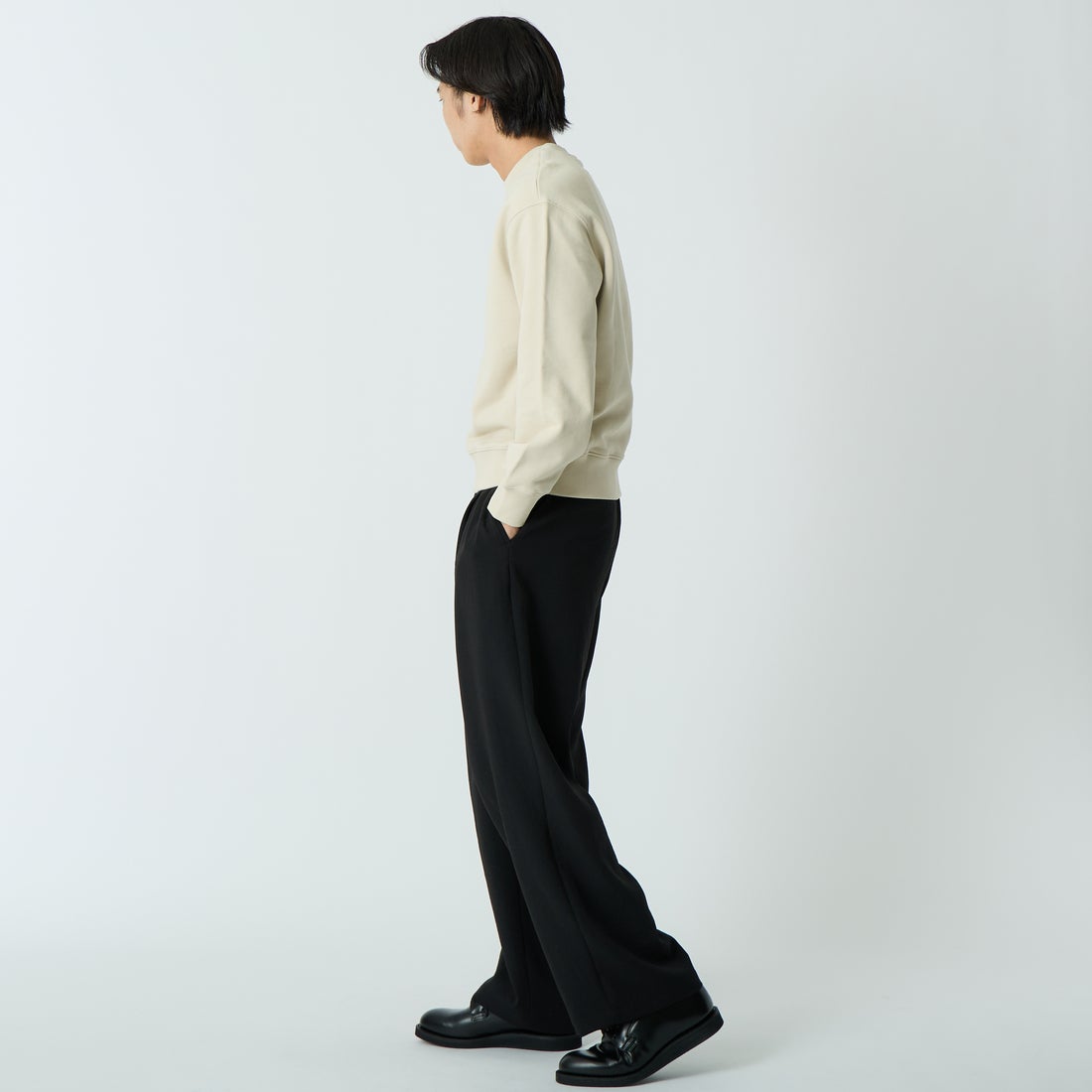 MAISON KITSUNE [メゾン キツネ] ハンドライティング コンフォートスウェット [MM00315KM0341] 0304 PELIC &&モデル身長：179cm 着用サイズ：S&&