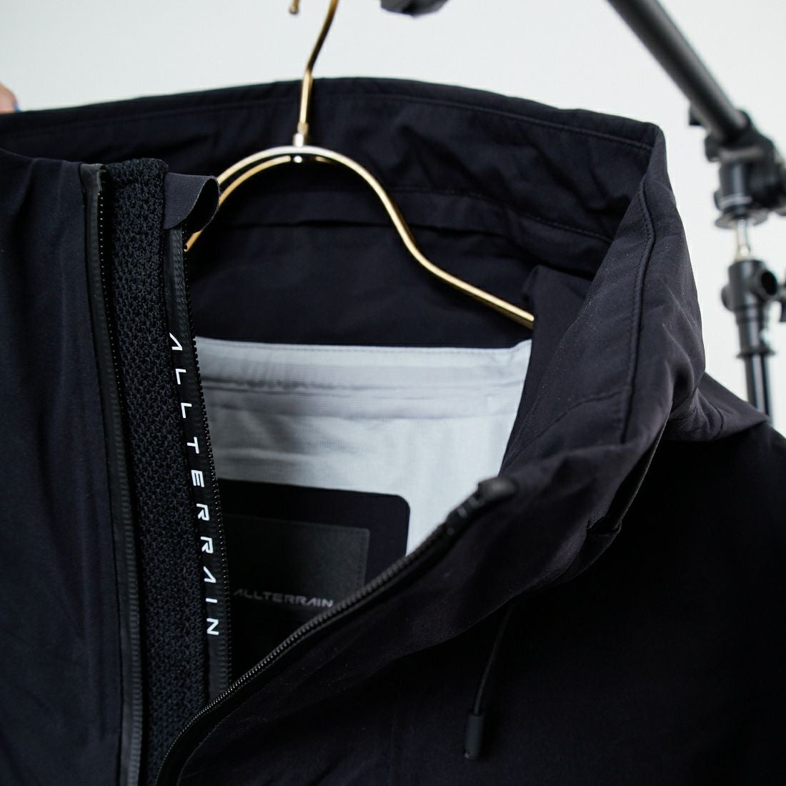 DESCENTE ALLTERRAIN [デサントオルテライン] CREAS ハードシェルジャケット [DU5FWBA2M] BK00