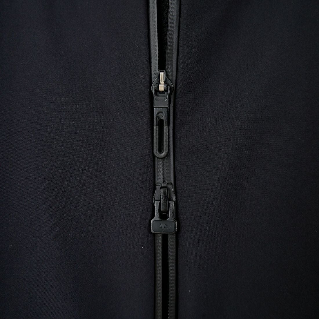 DESCENTE ALLTERRAIN [デサントオルテライン] CREAS ハードシェルジャケット [DU5FWBA2M] BK00