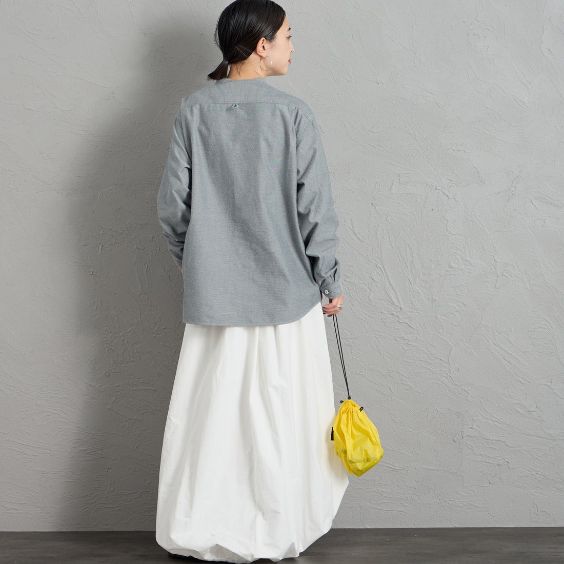 DANTON [ダントン] 先染めビエラ バンドカラーシャツ [DT-B0279VSS] GREY CHAMB &&モデル身長：150cm 着用サイズ：36&&