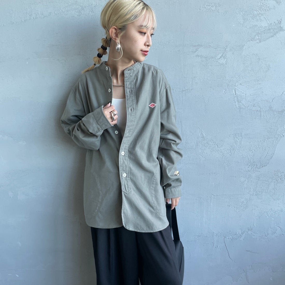 DANTON [ダントン] 先染めビエラ バンドカラーシャツ [DT-B0279VSS] OLIVE CHAM &&モデル身長：150cm 着用サイズ：38&&