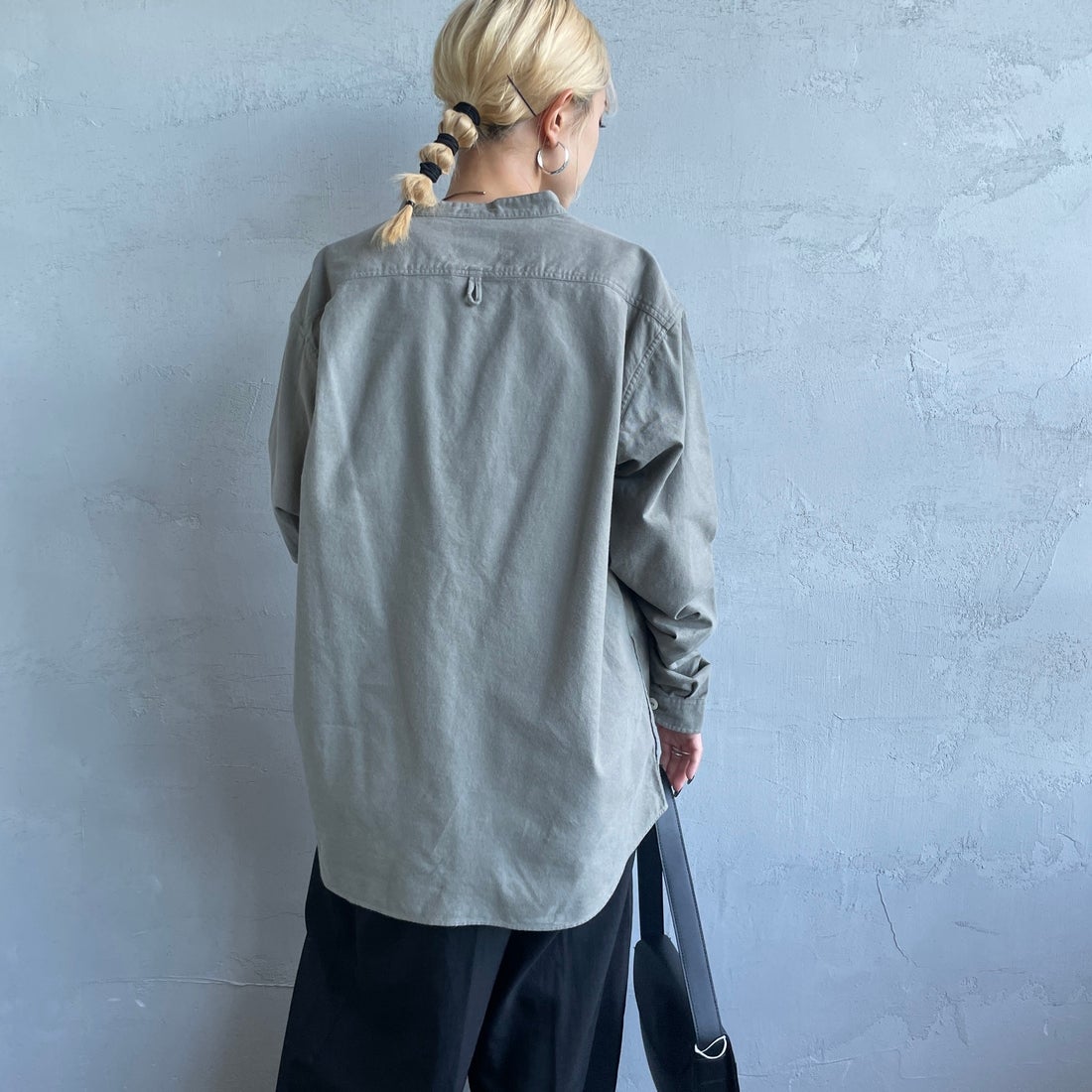 DANTON [ダントン] 先染めビエラ バンドカラーシャツ [DT-B0279VSS] OLIVE CHAM &&モデル身長：150cm 着用サイズ：38&&