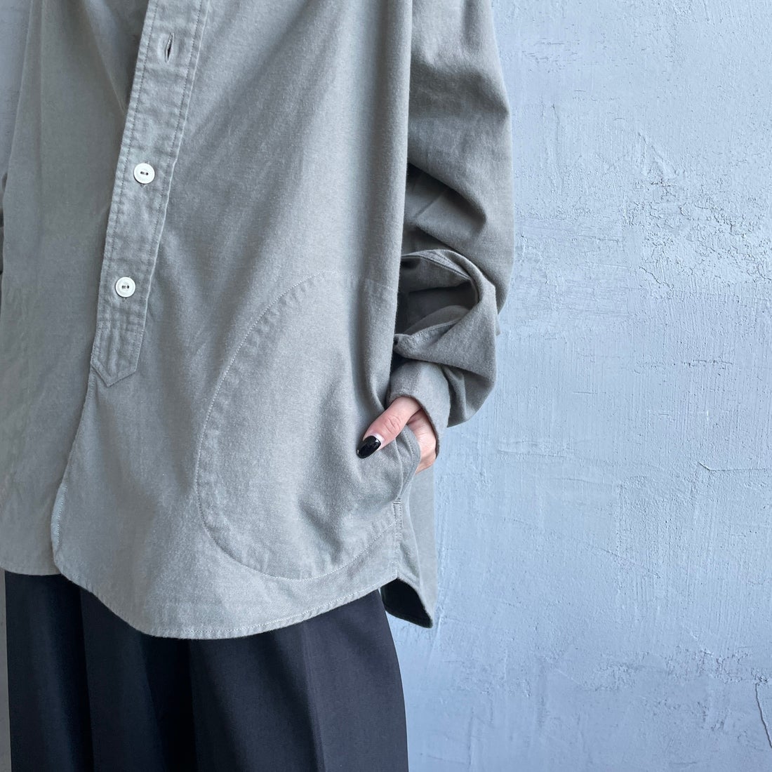 DANTON [ダントン] 先染めビエラ バンドカラーシャツ [DT-B0279VSS] OLIVE CHAM &&モデル身長：150cm 着用サイズ：38&&