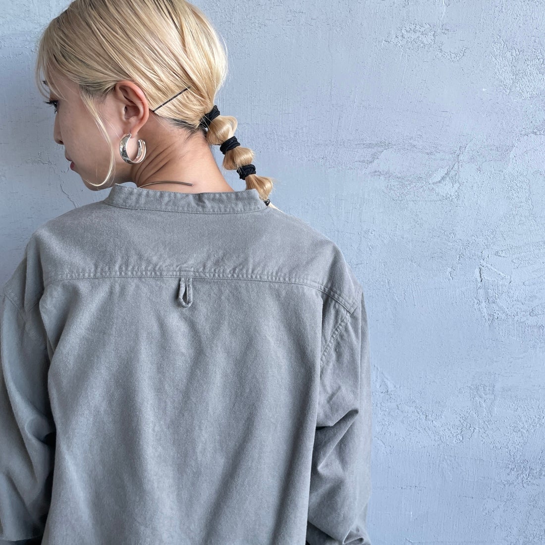 DANTON [ダントン] 先染めビエラ バンドカラーシャツ [DT-B0279VSS] OLIVE CHAM &&モデル身長：150cm 着用サイズ：38&&