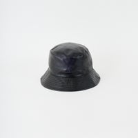 01 BLACK