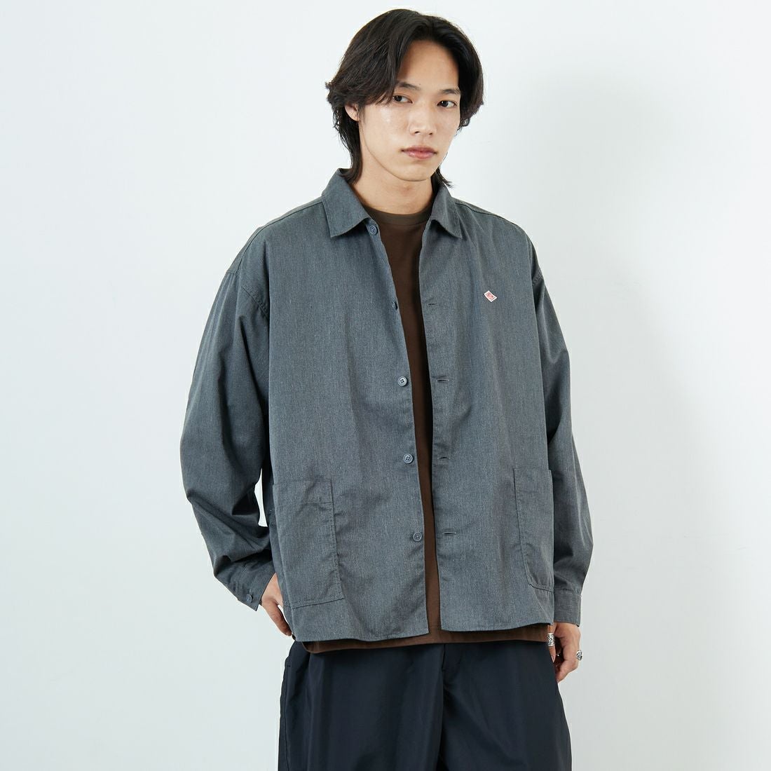 DANTON [ダントン] ワンポイントロゴ シャツジャケット [DT-B0396TCC] GREY &&モデル身長：179cm 着用サイズ：42&&