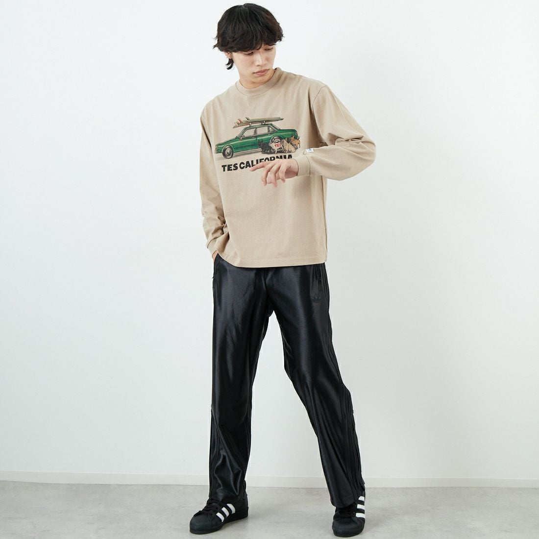 The Endless Summer [エンドレスサマー] 4BUHI ロングスリーブ Tシャツ [FH-25774327] 35 BEIGE &&モデル身長：179cm 着用サイズ：M&&