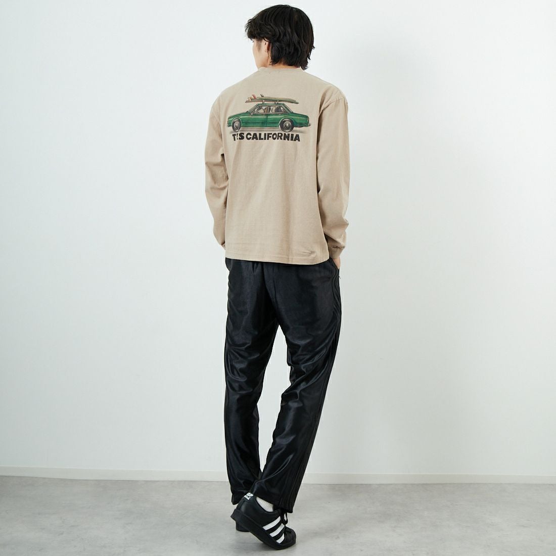 The Endless Summer [エンドレスサマー] 4BUHI ロングスリーブ Tシャツ [FH-25774327] 35 BEIGE &&モデル身長：179cm 着用サイズ：M&&