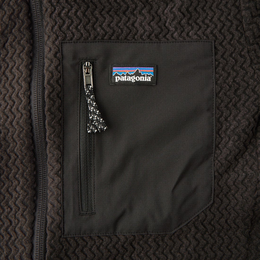 patagonia [パタゴニア] キッズ R1 エア フルジップ フーディ [64810] BLK