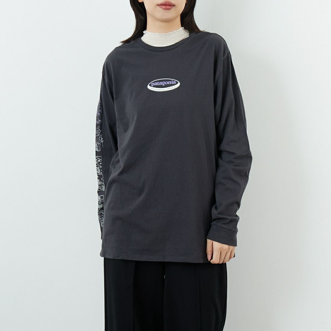 patagonia [パタゴニア] メンズ ロングスリーブ ロングウェイラウンド オーガニックTシャツ [37821] INBK &&モデル身長：162cm 着用サイズ：S&&