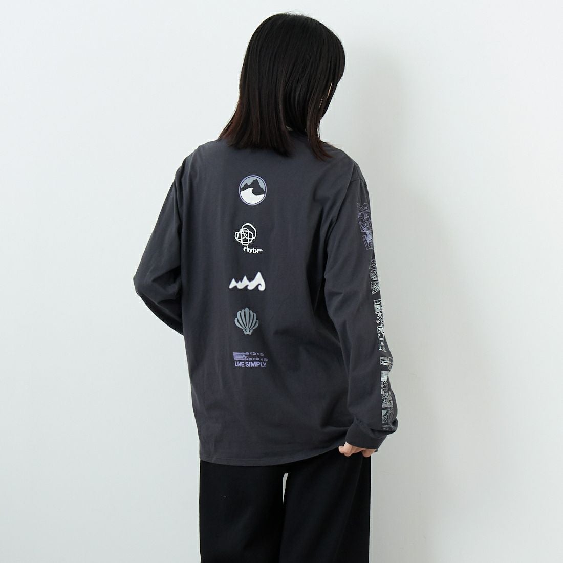 patagonia [パタゴニア] メンズ ロングスリーブ ロングウェイラウンド オーガニックTシャツ [37821] INBK &&モデル身長：162cm 着用サイズ：S&&