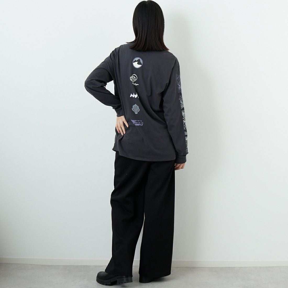 patagonia [パタゴニア] メンズ ロングスリーブ ロングウェイラウンド オーガニックTシャツ [37821] INBK &&モデル身長：162cm 着用サイズ：S&&