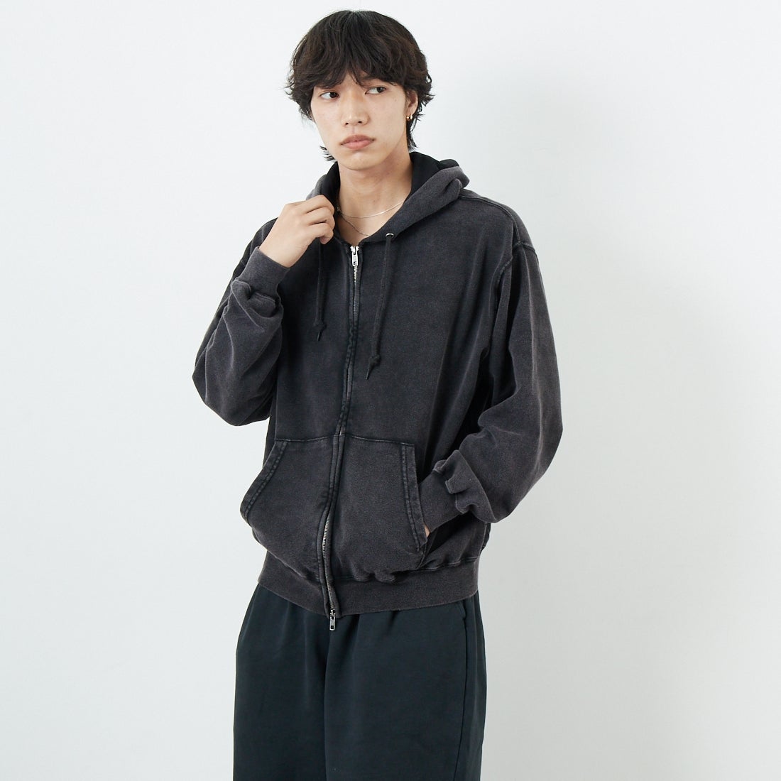 BLACK&&モデル身長：179cm 着用サイズ：M&&