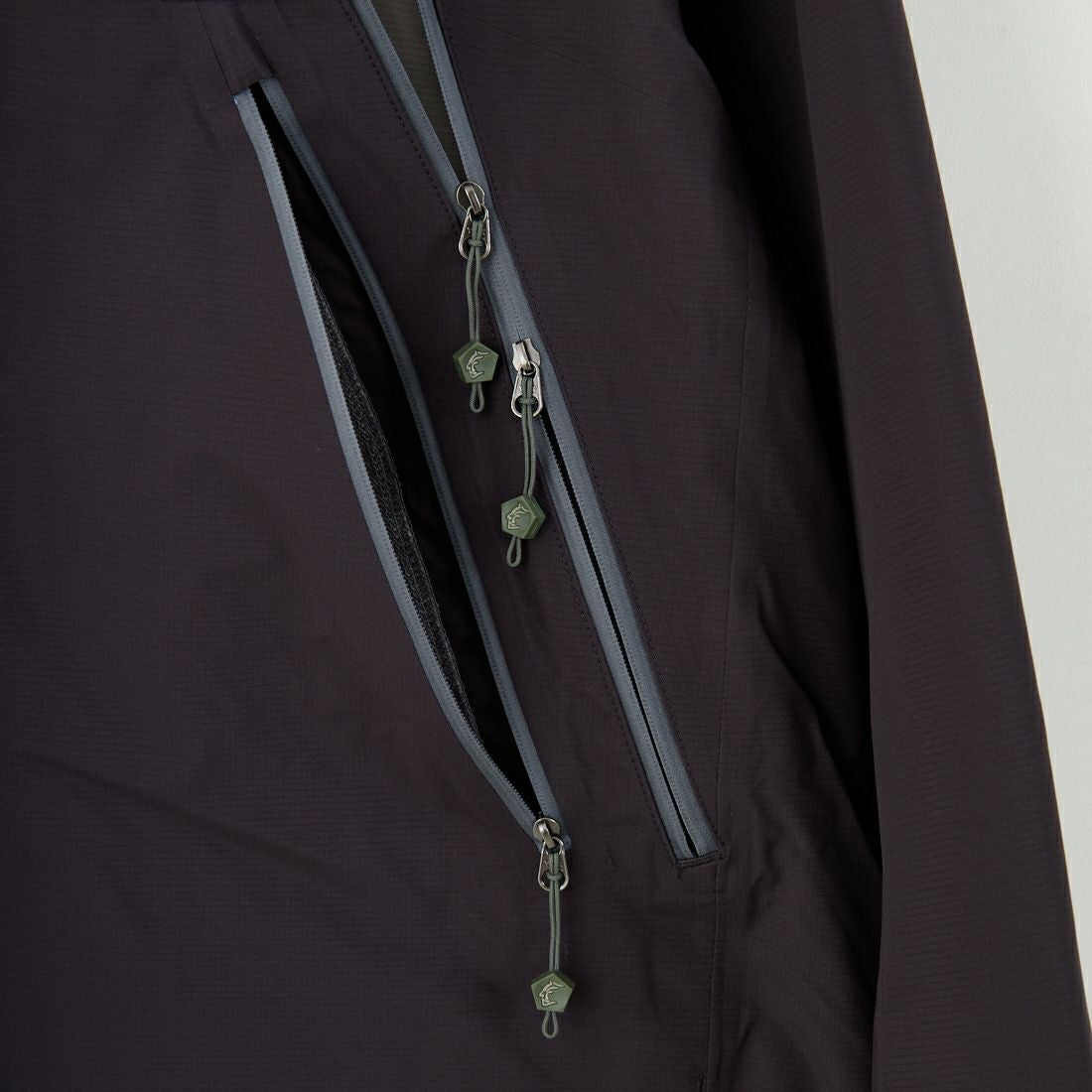 Teton Bros [ティートンブロス] ツルギライトジャケット [TB251-03M] BLACK