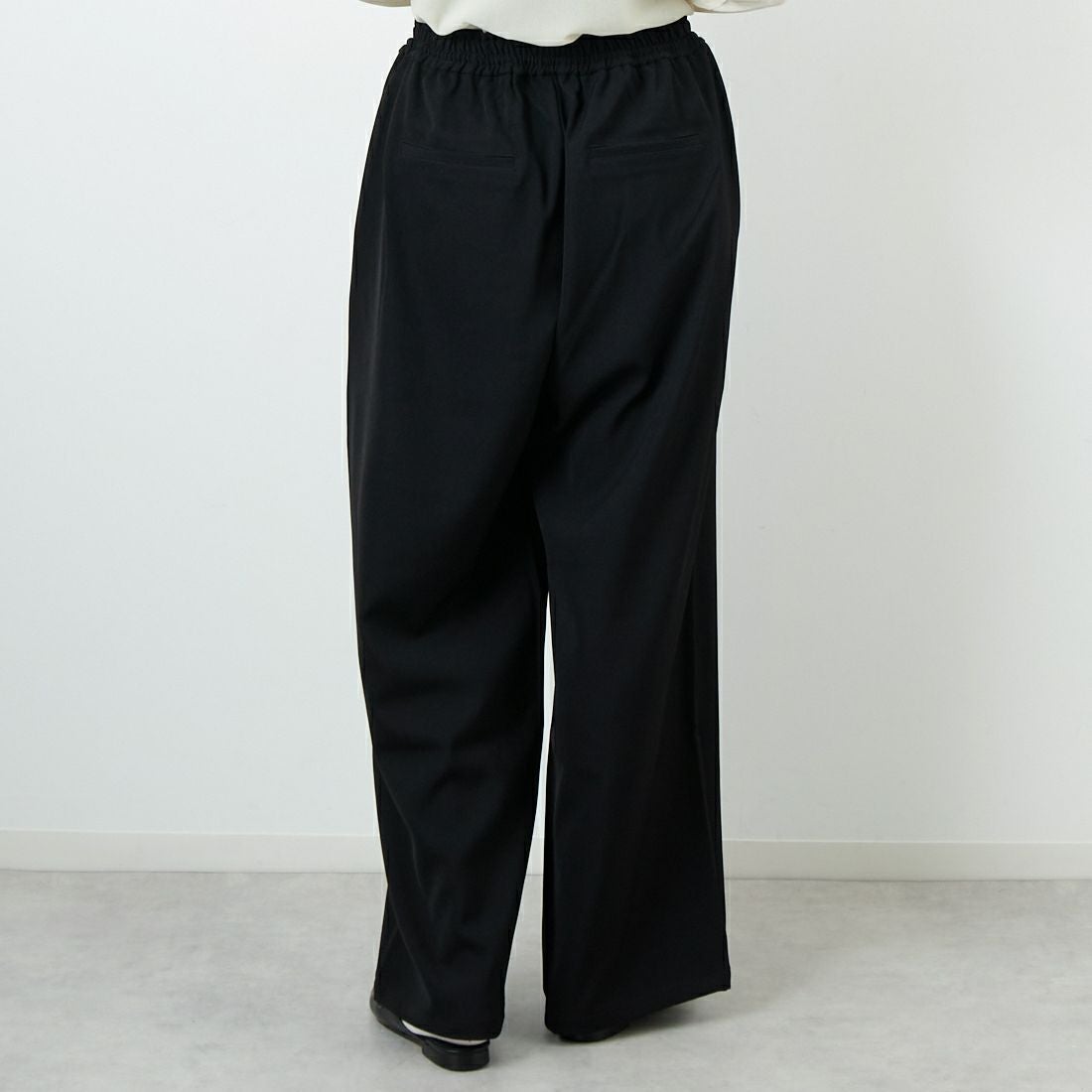 Jeans Factory Clothes [ジーンズファクトリークローズ] イージーワイドパンツ [IN18-PT-5] BLACK &&モデル身長：162cm 着用サイズ：36&&