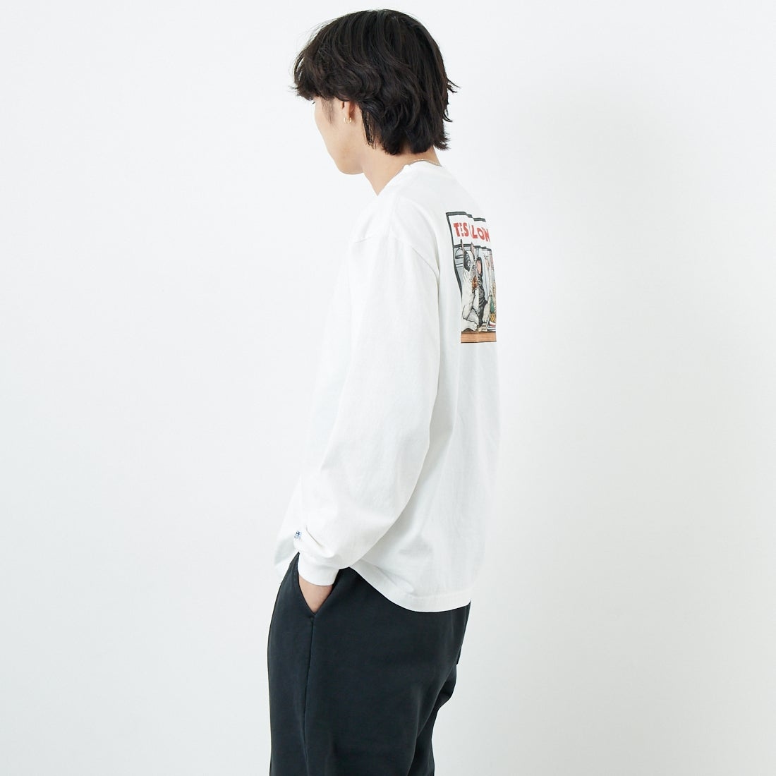 The Endless Summer [エンドレスサマー] CALIFORNIA PIZZA DINER ロングスリーブTシャツ [FH-25774328] 07 WHITE &&モデル身長：179cm 着用サイズ：M&&