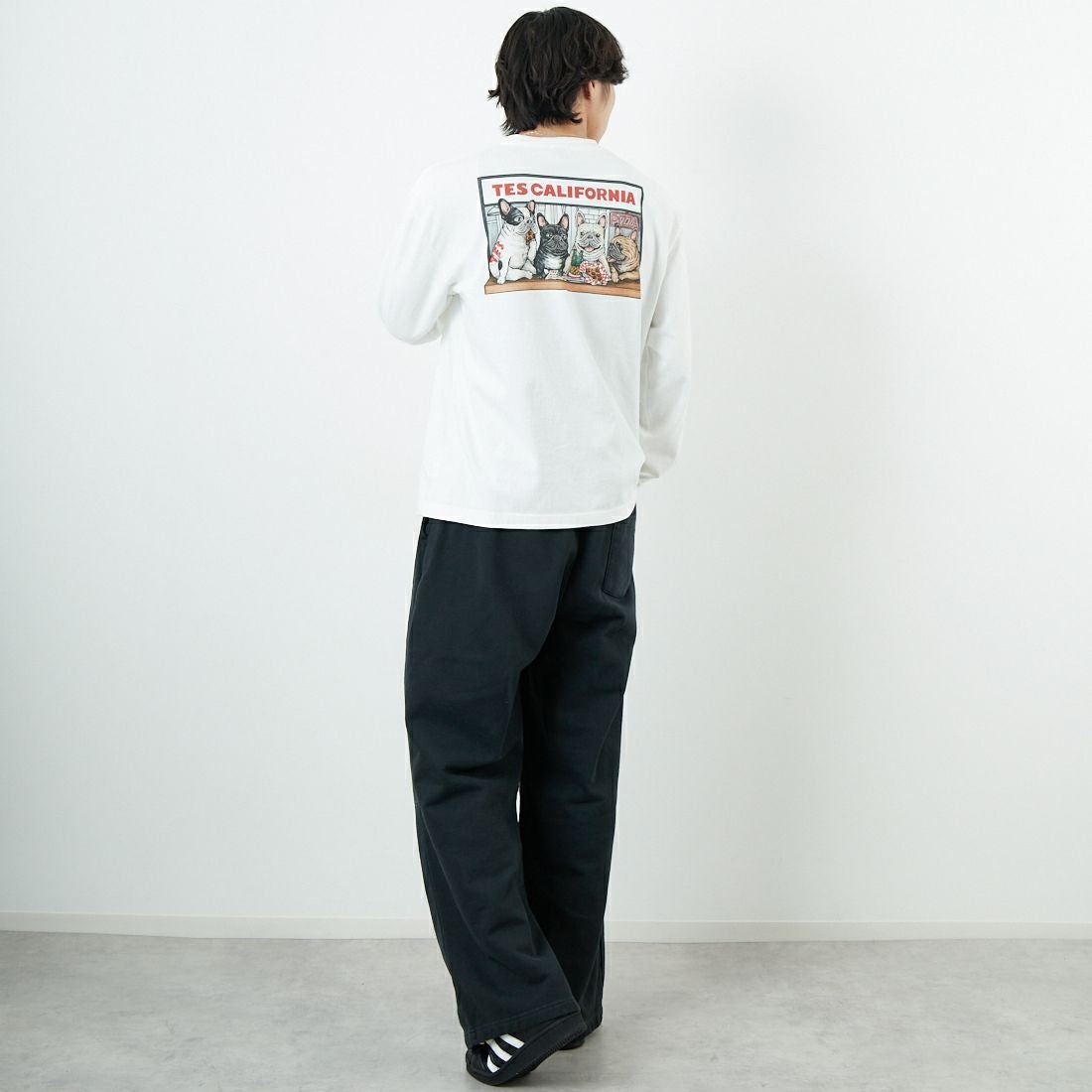 The Endless Summer [エンドレスサマー] CALIFORNIA PIZZA DINER ロングスリーブTシャツ [FH-25774328] 07 WHITE &&モデル身長：179cm 着用サイズ：M&&