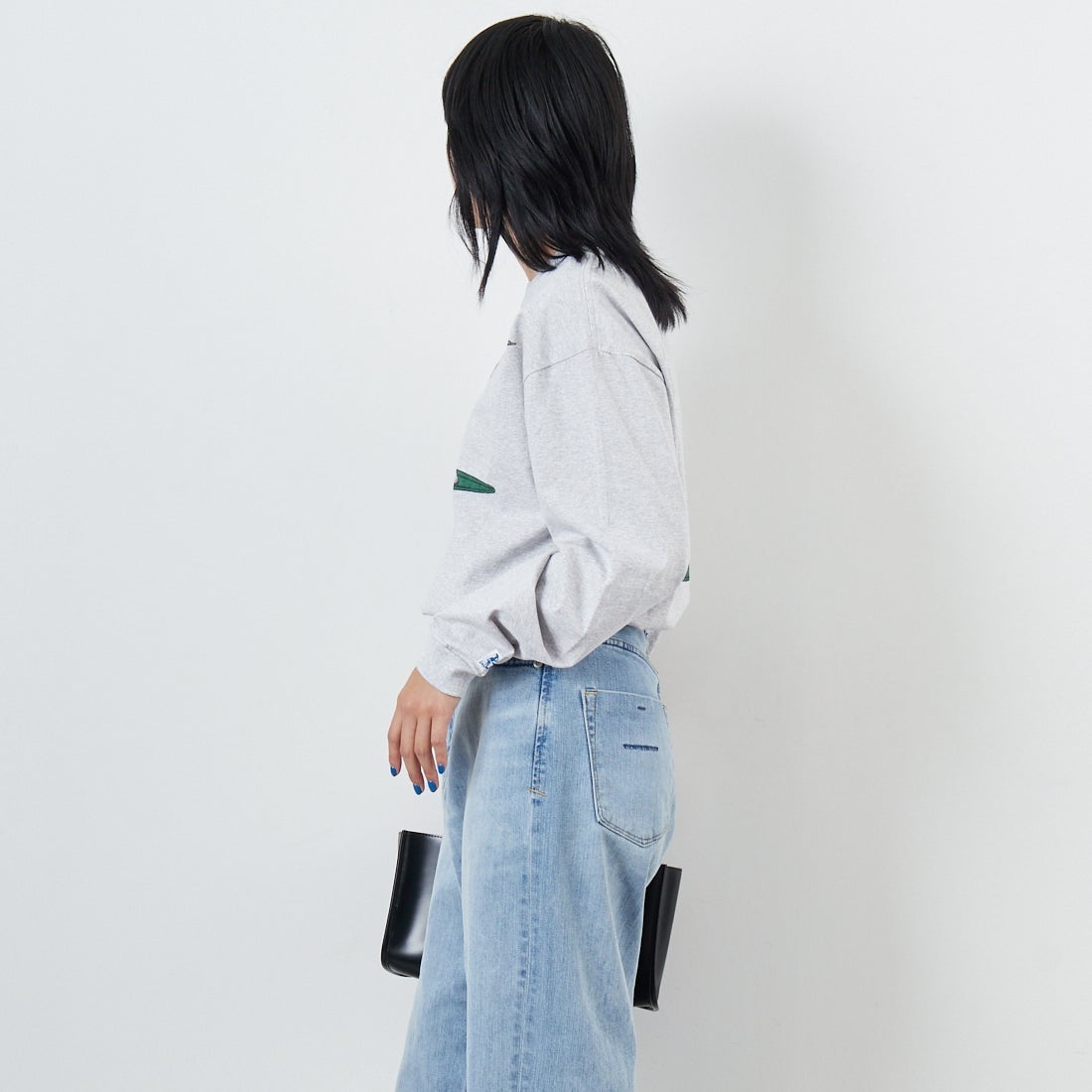 The Endless Summer [エンドレスサマー] 4カラーロゴプリント ロングスリーブTシャツ [FH-25774326] 03 MIX GRY &&モデル身長：167cm 着用サイズ：S&&