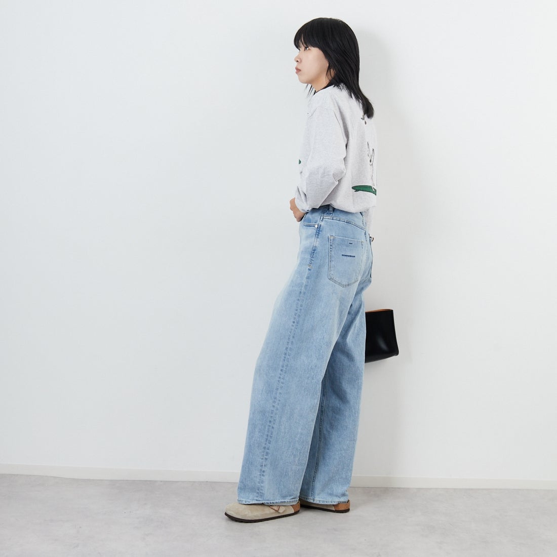 The Endless Summer [エンドレスサマー] 4カラーロゴプリント ロングスリーブTシャツ [FH-25774326] 03 MIX GRY &&モデル身長：167cm 着用サイズ：S&&