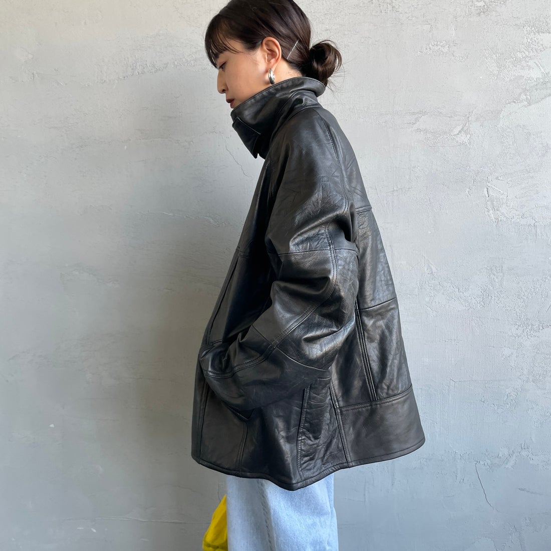 yoused [ユーズド] 別注 ドライバーズジャケット [JFY-244-092-JF] BLACK &&モデル身長：150cm 着用サイズ：0&&