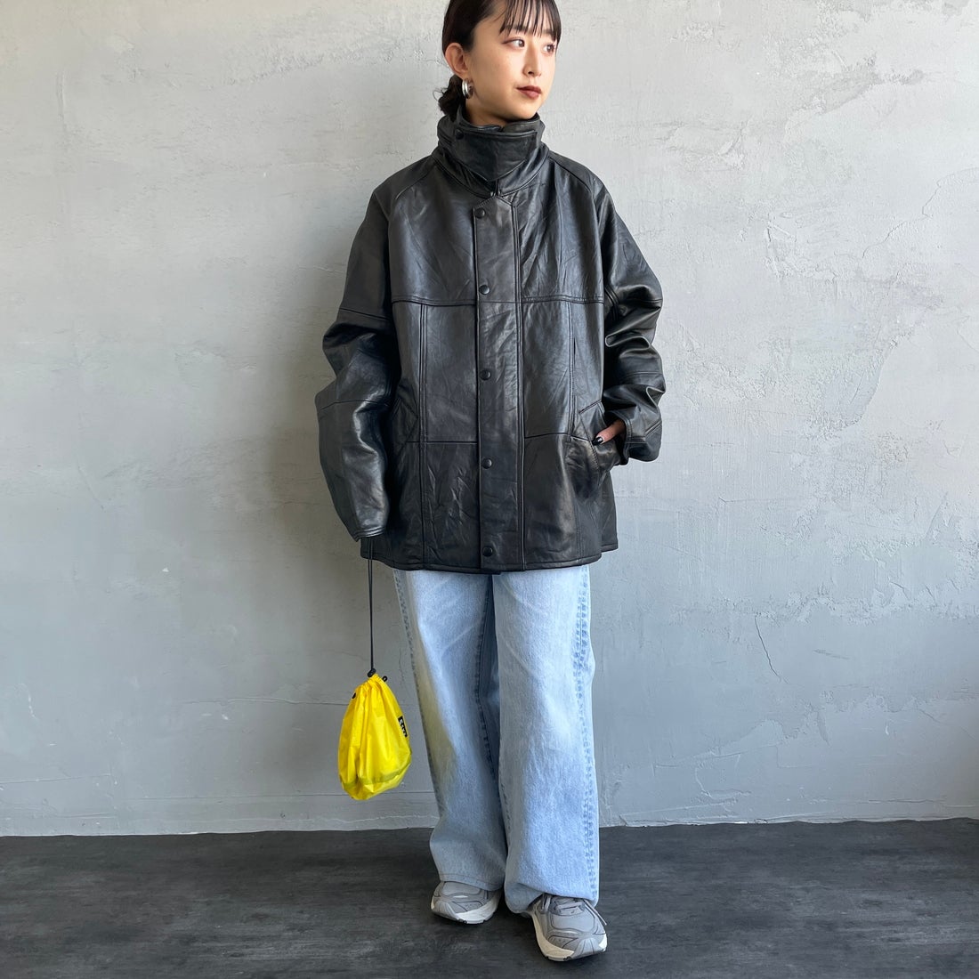 yoused [ユーズド] 別注 ドライバーズジャケット [JFY-244-092-JF] BLACK &&モデル身長：150cm 着用サイズ：0&&