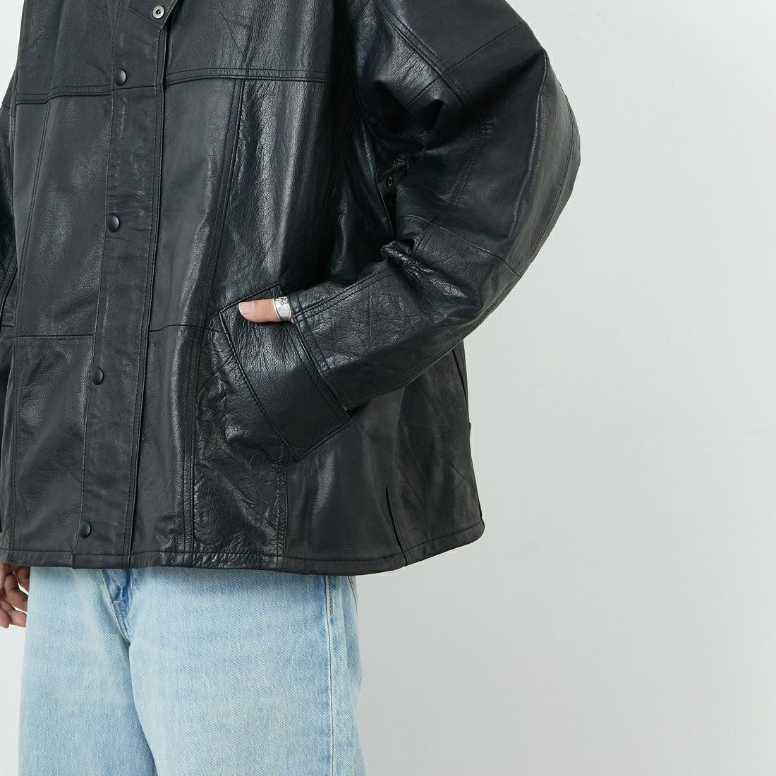 yoused [ユーズド] 別注 ドライバーズジャケット [JFY-244-092-JF] BLACK &&モデル身長：179cm 着用サイズ：2&&