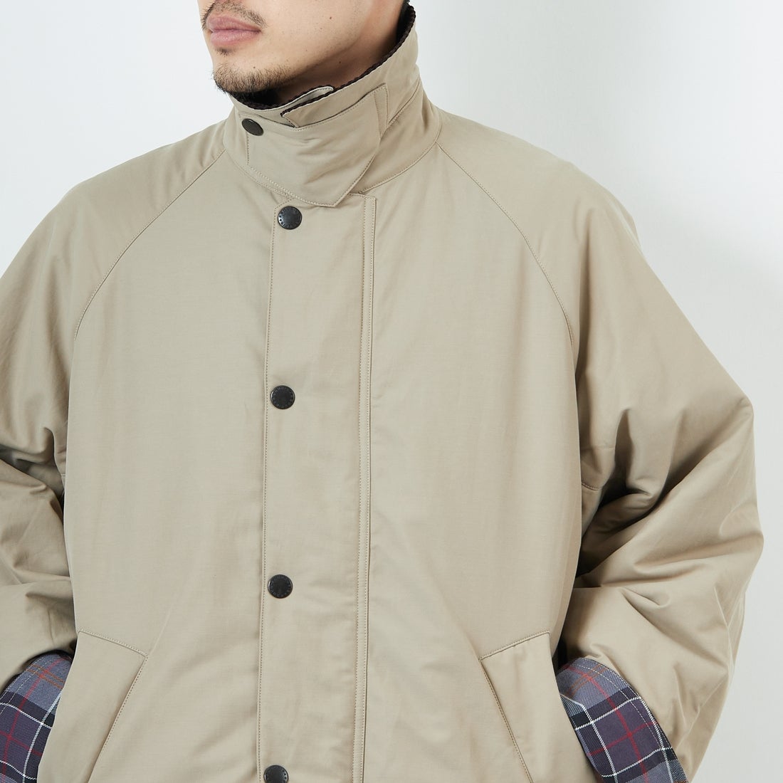 Barbour [バブアー] 別注 中綿入り TRANSPORT トランスポートジャケット [MCAS205-JF] GREIGE &&モデル身長：168cm 着用サイズ：40&&