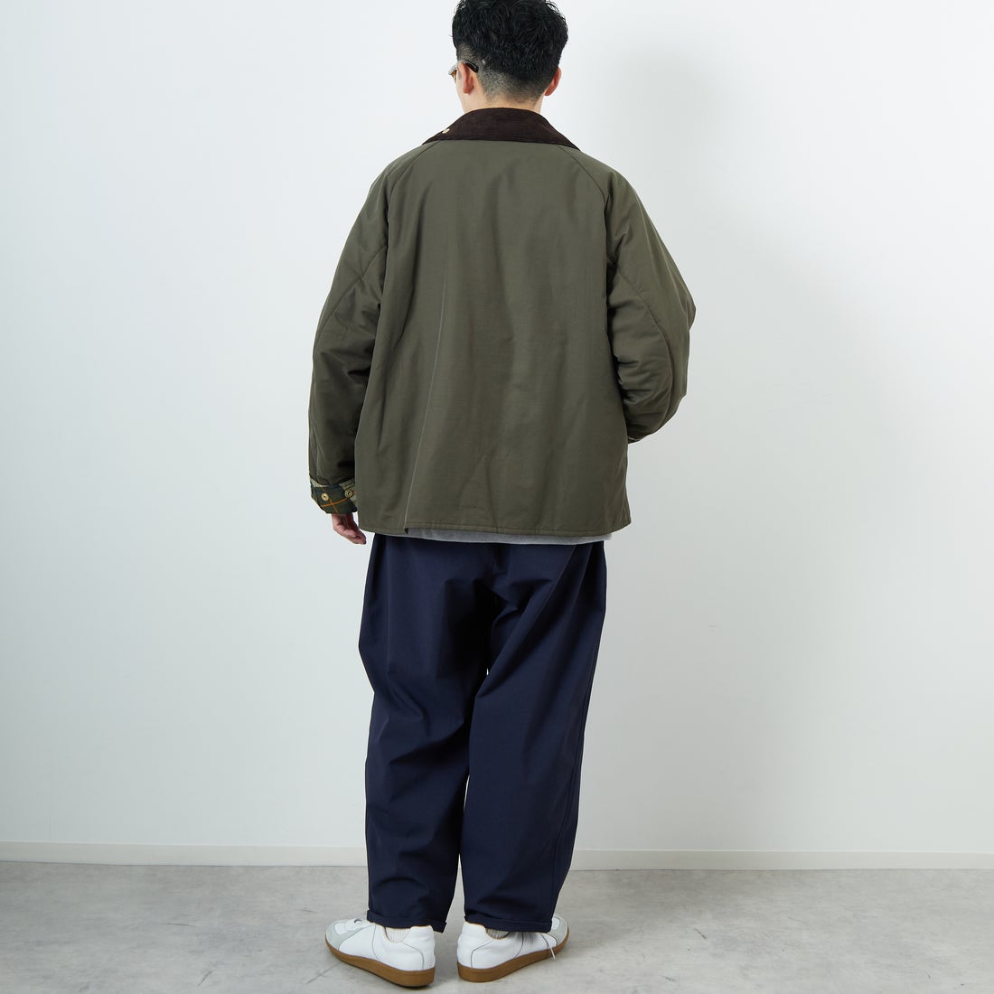 Barbour [バブアー] 別注 中綿入り TRANSPORT トランスポートジャケット [MCAS205-JF] OLIVE &&モデル身長：168cm 着用サイズ：40&&