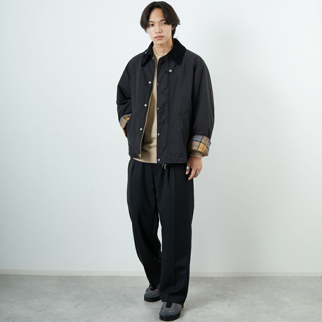 Barbour [バブアー] 別注 中綿入り TRANSPORT トランスポートジャケット [MCAS205-JF] BLACK &&モデル身長：179cm 着用サイズ：42&&