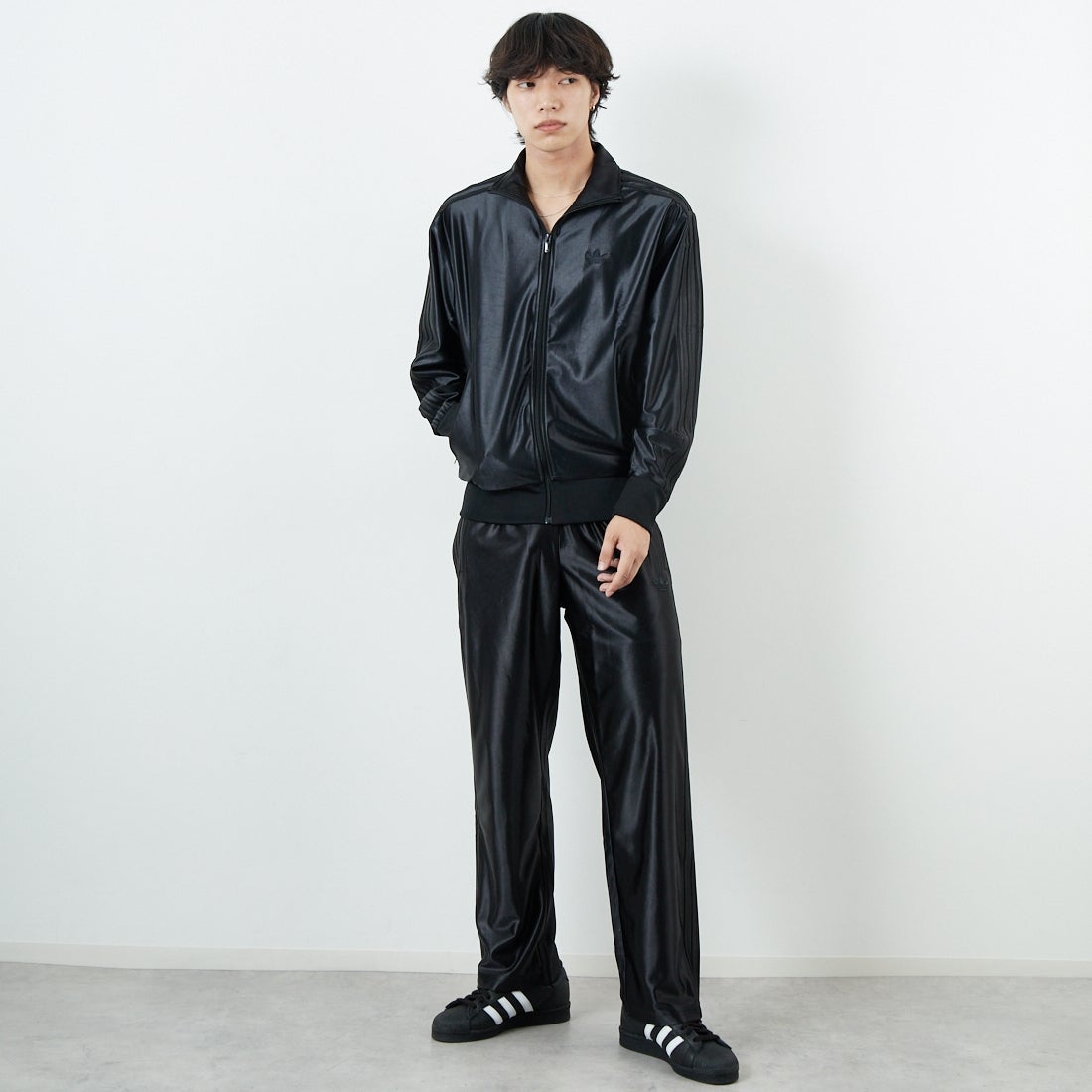 adidas Originals [アディダス オリジナルス] ファイヤーバード メタリックトラックパンツ [R1097] JX1494 &&モデル身長：179cm 着用サイズ：L&&