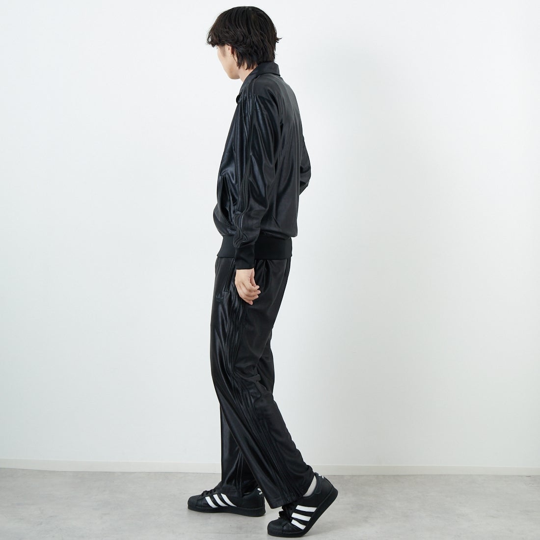 adidas Originals [アディダス オリジナルス] ファイヤーバード メタリックトラックパンツ [R1097] JX1494 &&モデル身長：179cm 着用サイズ：L&&