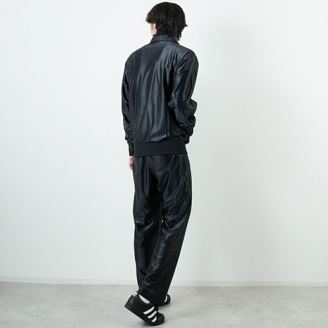 adidas Originals [アディダス オリジナルス] ファイヤーバード メタリックトラックパンツ [R1097] JX1494 &&モデル身長：179cm 着用サイズ：L&&