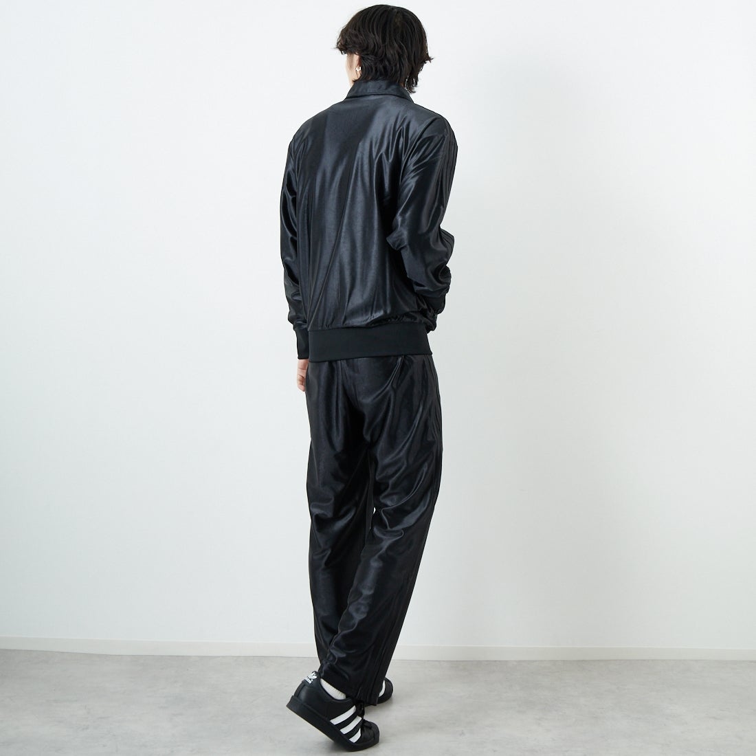 adidas Originals [アディダス オリジナルス] ファイヤーバード メタリックトラックパンツ [R1097] JX1494 &&モデル身長：179cm 着用サイズ：L&&