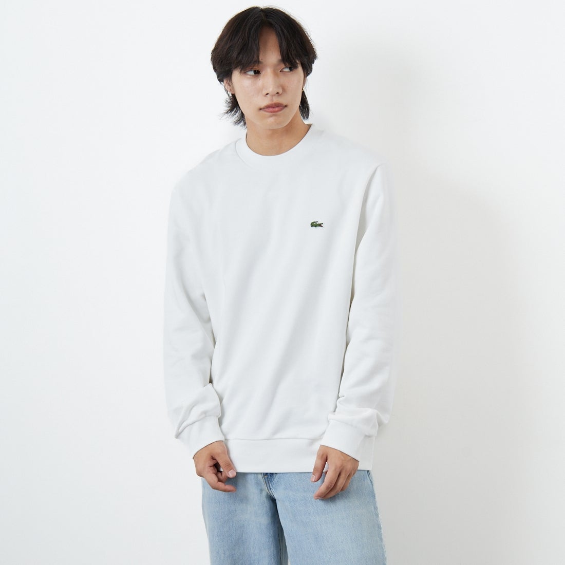 LACOSTE [ラコステ] エッセンシャルクルーネックスウェット [SH9801] 001 WHITE &&モデル身長：179cm 着用サイズ：6&&