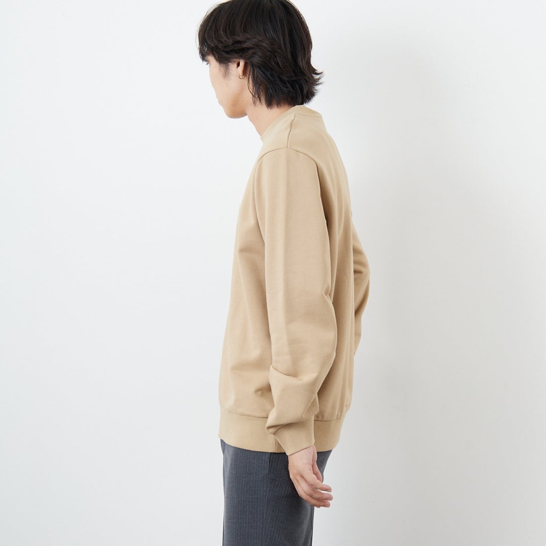 LACOSTE [ラコステ] エッセンシャルクルーネックスウェット [SH9801] 02S VIENNE &&モデル身長：179cm 着用サイズ：5&&