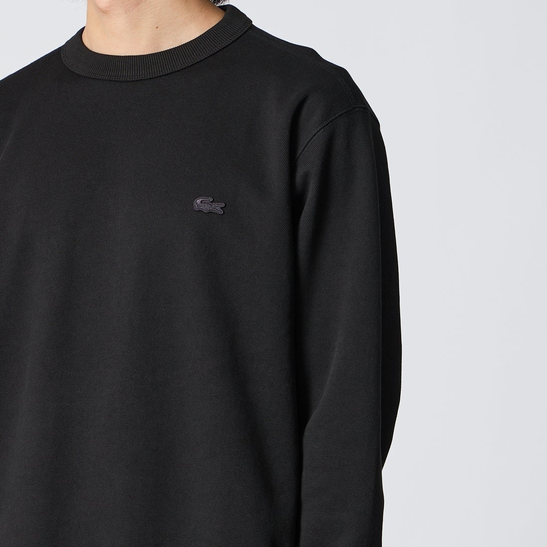 LACOSTE [ラコステ] 鹿の子ワントーンクルーネックスウェット [SH9359] 031 BLACK &&モデル身長：175cm 着用サイズ：4&&