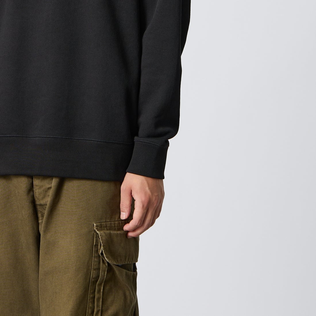 LACOSTE [ラコステ] 鹿の子ワントーンクルーネックスウェット [SH9359] 031 BLACK &&モデル身長：175cm 着用サイズ：4&&